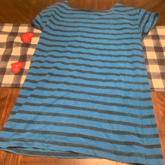 Blue and black striped oversized tee shirt - Picture 2 of 3